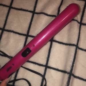 💗All pink hair straightener💗